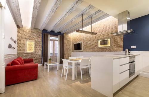 Gothic Quarter Apartment | Charming apartment in Ramblas area