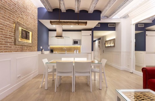 Gothic Quarter Apartment | Charming apartment in Ramblas area