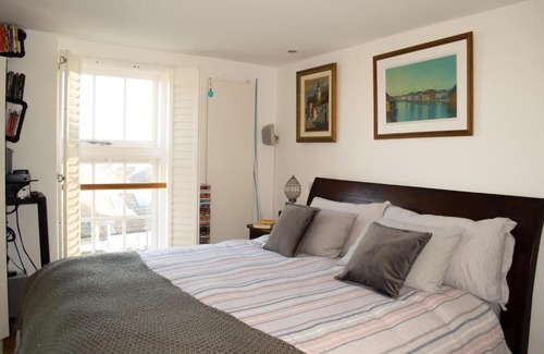 Vauxhall Apartment | Charming Apartment in Greater London - 70 m² - Pets Allowed