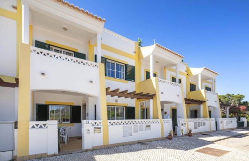 Benagil House | Charming apartment in Benagil with pool