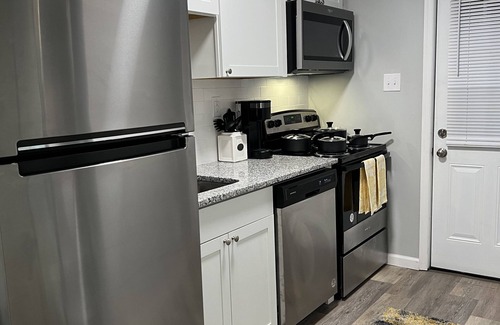 Richmond Apartment | Charming Apartment near Byrd Park