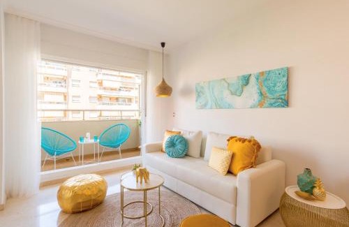 Carretera de Cadiz Apartment | Charming apartment on the beach - Pool and parking