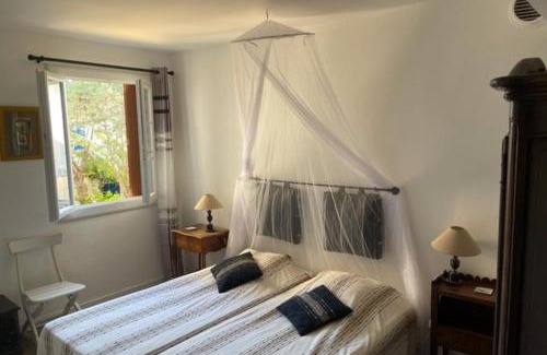 Port Grimaud Apartment | Charming apartment overlooking the lake city