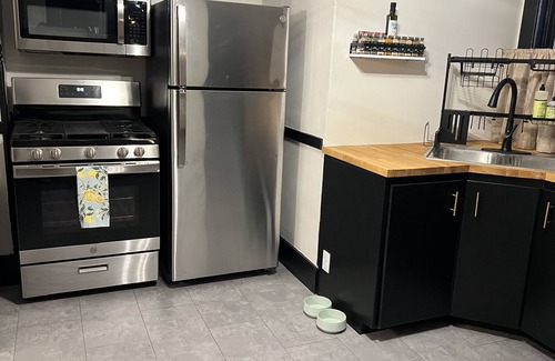 Alma Apartment | Charming apartment with a private balcony overlooking downtown Alma