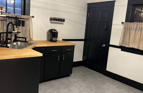 Alma Apartment | Charming apartment with a private balcony overlooking downtown Alma