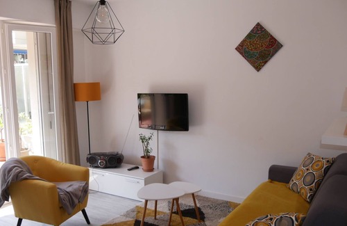 Ventabrun Apartment | CHARMING APARTMENT WITH TERRACE AND GARAGE