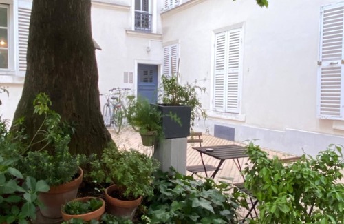 Faubourg Saint-Germain Apartment | Charming apt Eiffel Tower