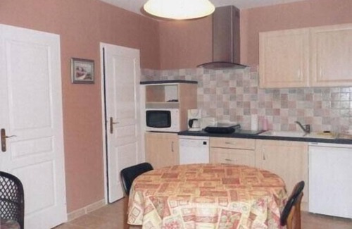 Grimaud Apartment | Charming Apt. in a villa ideally located in a pine woods near the sea