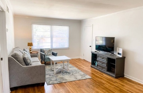 Midtown Apartment | Charming Apt near Savannah's Historic District