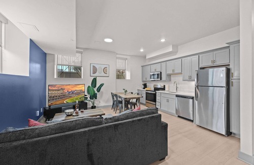 Downtown Louisville Apartment | Charming Apt with Free Parking | Near Hospitals