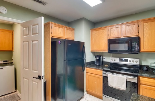 Fayetteville House | Charming Arkansas Retreat w/Deck, Near Downtown!