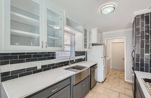 West Arlington House | Charming Ashbury Retreat-Cozy Comfort in Arlington