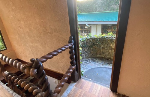 Arenal House | Charming Atesan 2 floor house next to Hotel La Mansion in Nuevo Arenal