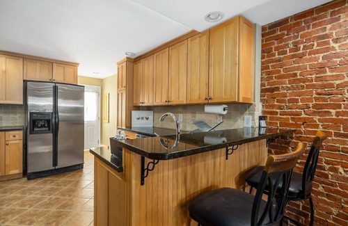 Riverside House | Charming Baltimore Townhome w/Scenic Views