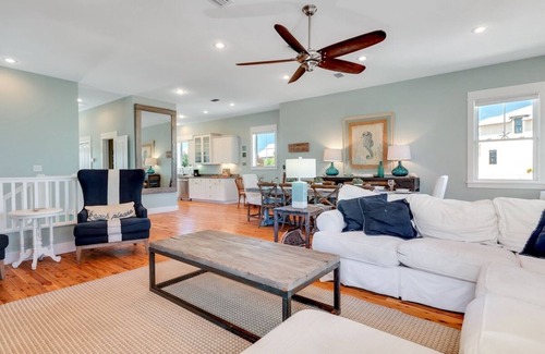 Cape San Blas House | Charming bayside home in a gated community with beach gear, pools, and a hot tub—your perfect coastal getaway!