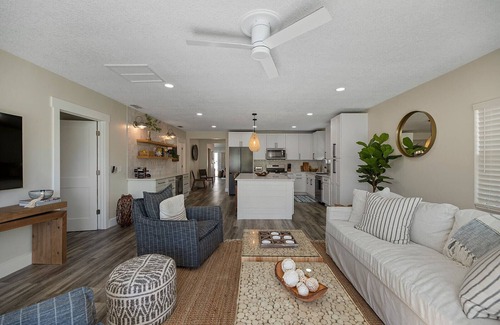 Jacksonville Beach House | Charming Beach Hideaway with Heated Pool