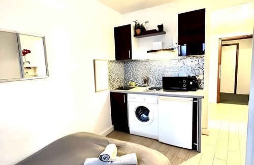 Quartier de Javel Apartment | Charming Beaugrennel studio