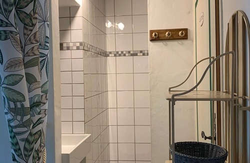 Venasque Bed & Breakfast | Charming bed and breakfast in the heart of Provence in Venasque