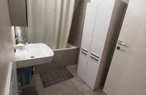 Les Eaux-Vives Bed & Breakfast | Charming bed & breakfast in delightful Genève with WiFi