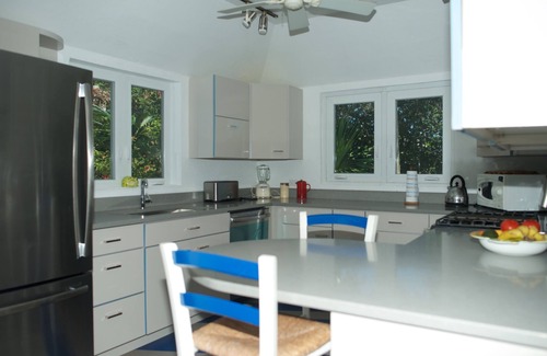 Southampton House | Charming Bermuda Cottage - 6 ppl - 5min walk from the beach