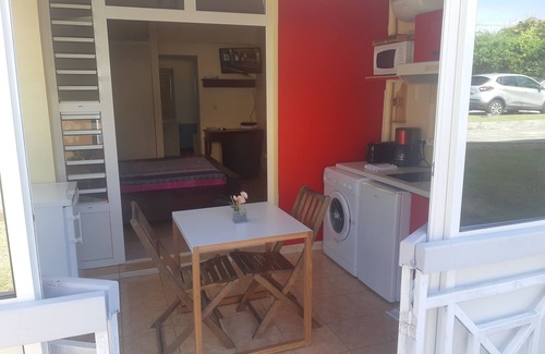 Quartier Desert Apartment | Charming BOUNTY studio, swimming pool and beaches 2 minutes walk