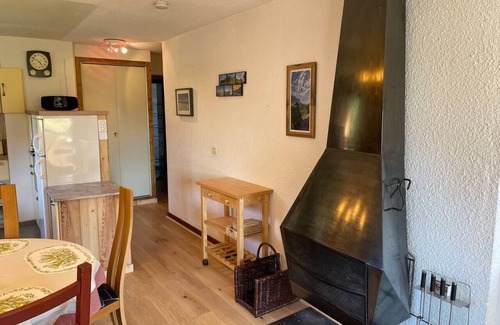 Praz-sur-Arly Condo | Charming Bright Spacious Village Walk to lift Hike