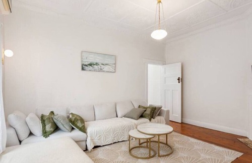 Bronte House | Charming Bronte Beach Getaway