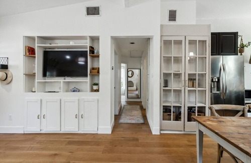 Montopolis House | Charming Bungalow in East Austin