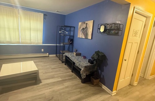 Circleville House | Charming bungalow in lovely Middletown NY