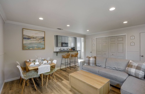 Southeastern Sacramento House | Charming Bungalow in Quiet Tahoe Park Neighborhood