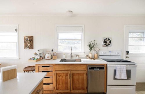 Town of East Hampton House | Charming Bungalow on the Bay