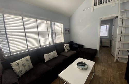 Ocean Beach III House | 💎 Charming Bungalow with Loft - CLOSE TO THE BEACH! Sleeps 4-5