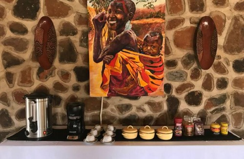 Victoria Falls Apartment | Charming Bush Chalet 4 on This World Renowned Eco Site 40 Minutes From Vic Falls Fully Catered Stay - 1984