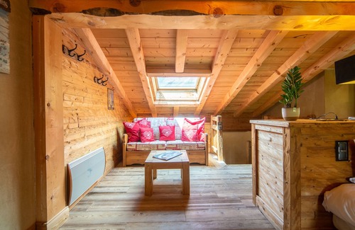 Champagny-en-Vanoise Ski Chalet | Charming chalet at the gateway to the Vanoise National Park. Ideal for families