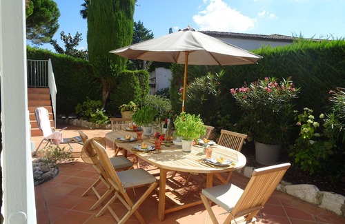 Saint-Paul-de-Vence House | charming cottage with private tennis court