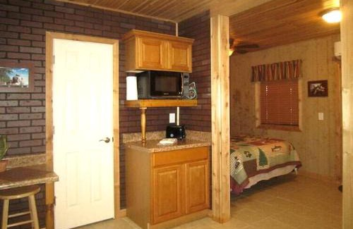 Inverness House | Charming Cabin Amazing for a Weekend Retreat in Inverness, Florida