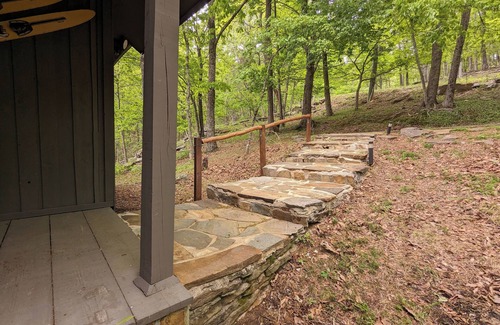 Tate Cabin | Charming cabin with spectacular views