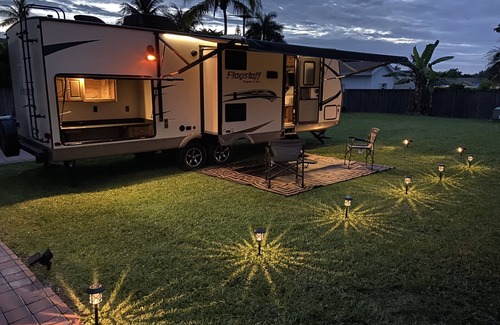 Ludlam House | Charming Camper in a beautiful neighborhood across from golf course