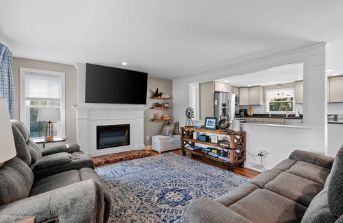 Yarmouth Port House | Charming Cape Escape Near Beaches & Dining