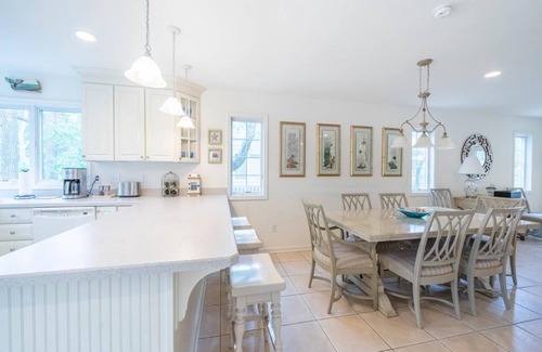Cape May Point House | Charming Cape May Point Home, 1 1/2 blocks to the beach and open layout