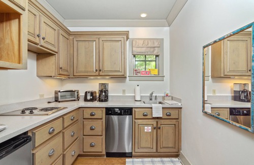 Rosemary Beach Apartment | * Charming Carriage House located in Rosemary Beach *Pet Friendly
