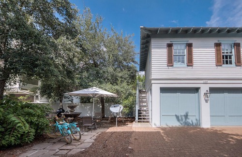 Rosemary Beach Apartment | * Charming Carriage House located in Rosemary Beach *Pet Friendly