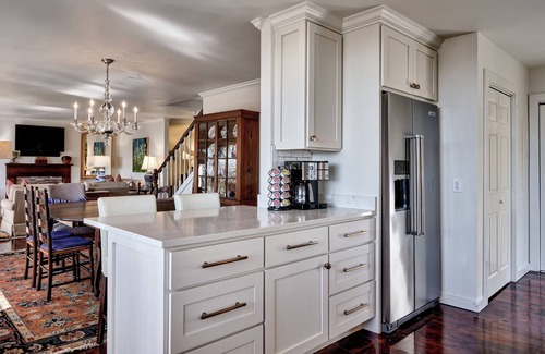 Cashiers House | Charming Cashiers Cottage with View of Chimney Rock Adjoining High Hampton
