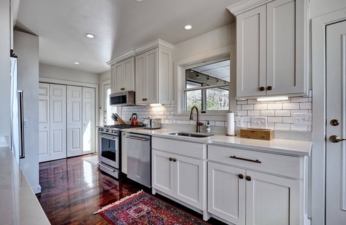Cashiers House | Charming Cashiers Cottage with View of Chimney Rock Adjoining High Hampton