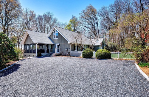Cashiers House | Charming Cashiers Cottage with View of Chimney Rock Adjoining High Hampton