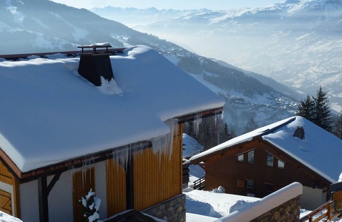 Vallandry Ski Chalet | Charming chalet for 10 in Vallandry, balcony, fireplace, WiFi