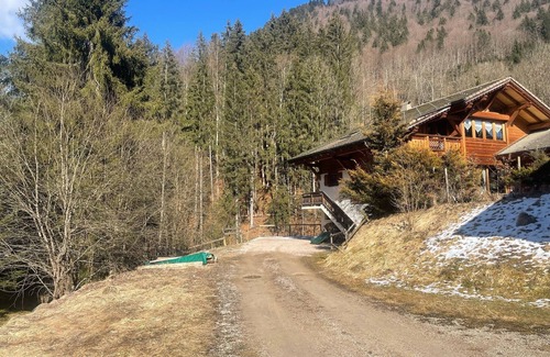 Abondance Ski Chalet | Charming chalet for 9 people, direct access to the slopes