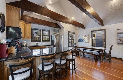 Downtown Park City House | Charming Chalet in Old Town & Ski Slopes!