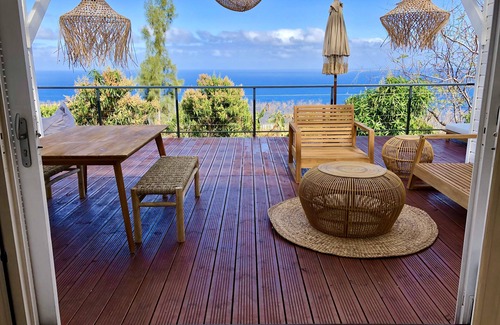 Saint-Leu House | Charming chalet with large terrace and breathtaking sea view