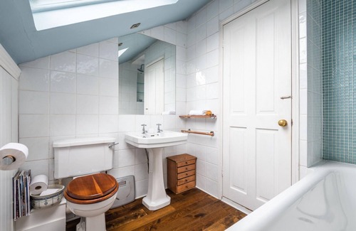 Askew House | Charming Chiswick Home